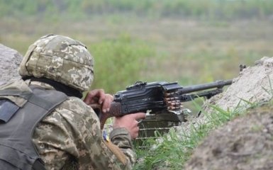 На Донбассе не прекращаются ожесточенные бои: ранены украинские военные