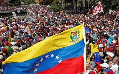 Протести в Венесуелі: Путін направив сотні найманців на захист Мадуро