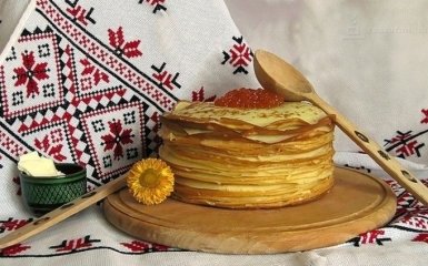 Масляна в Україні: як за рік подорожчали продукти на млинці