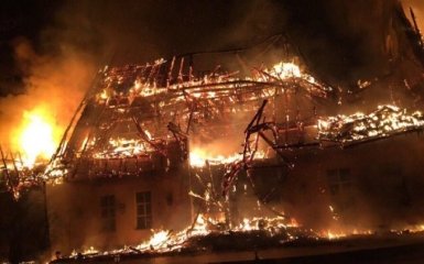 На Закарпатті спалахнув оздоровчий комплекс: опубліковані фото і відео