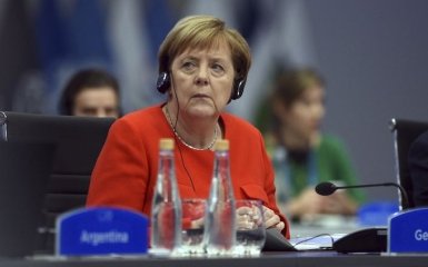 Лукашенко безстрашно кинув публічний виклик Меркель - що він задумав