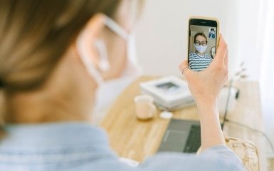Apple тестує можливість розблокування iPhone обличчям в масці