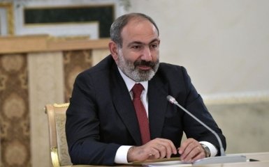 Іноземний прем'єр-міністр заразився коронавірусом: він пояснив, як саме