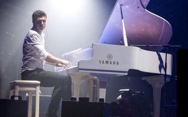 Украинский пианист-виртуоз вошел в список мировых звезд, которые записывают музыку для дисклавира