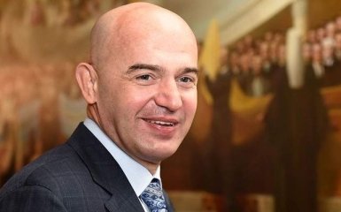 Кононенко хоче відповісти на питання Абромавічуса