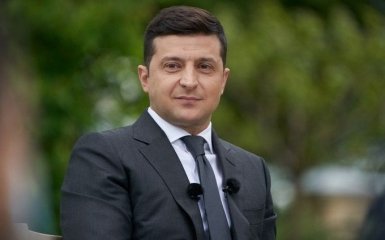 Зеленський проводить велику прес-конференцію — пряма трансляція