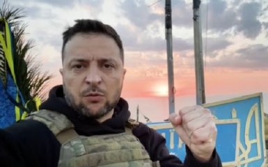 500 дней полномасштабной войны. Зеленский прибыл на Змеиный — видео