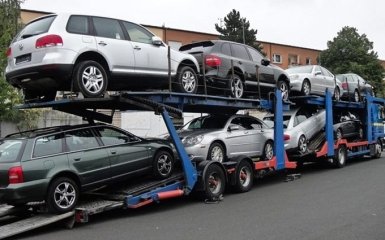 В Україні сильно впав експорт автомобілів: імпорт зростає