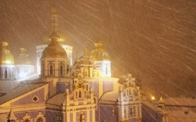 Снегопад в Киеве: появились новые фото и важные подробности