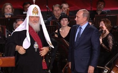 Путин вручил патриарху Кириллу орден, соцсети веселятся: появились фото
