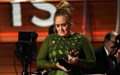 Адель отказалась от "Грэмми" из-за Бейонсе: опубликовано видео