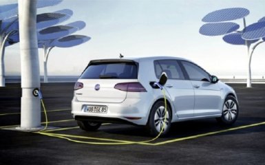 Автопарк Кабміну поповнять електромобілями