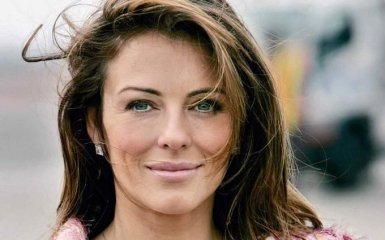 51-летняя британская актриса взволновала поклонников фото в ванной