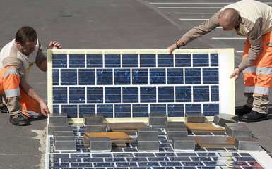 Міністр екології та енергетики Франції планує побудувати 1000 км доріг із сонячними панелями