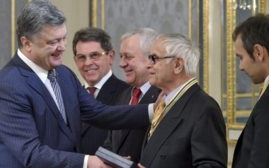 До Дня соборності президент нагородив видатних українців