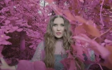 Солістка гурту KAZKA розповіла про стосунки, які вона береже