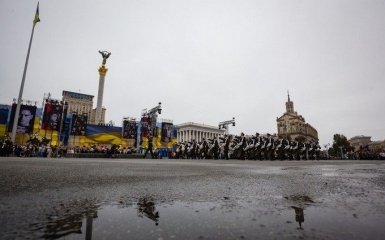 У Луценко увидели интересное отличие парада в Киеве от парада в Москве: опубликованы фото