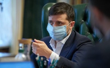 Руйнують нові й добивають старі - Зеленський обурився на нараді