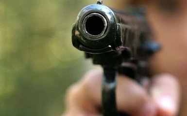 В Киеве неизвестные устроили стрельбу и похитили миллионы гривен