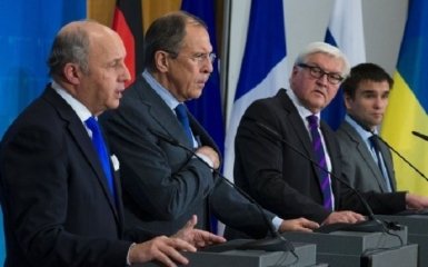 Новые переговоры по Донбассу: в сети появилось яркое фото