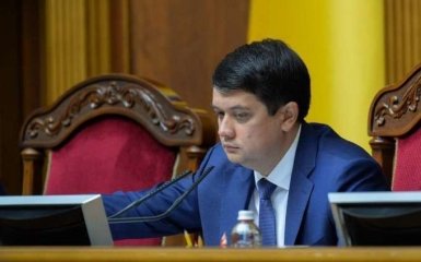 Депутаты отстранили Разумкова от ведения пленарных заседаний