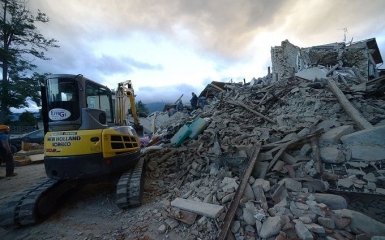 В Италии произошло очередное землетрясение: появились фото и видео