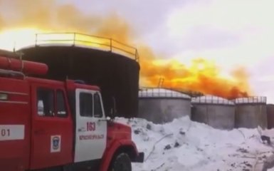 У Росії зайнявся хімічний завод, люди в паніці від жовтої хмари: опубліковано відео