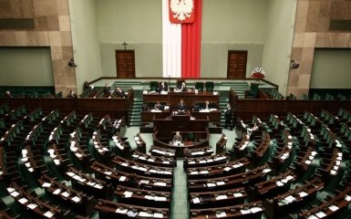 В Польше приняли решение по закону о запрете "бандеровской идеологии"