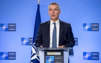 В НАТО не видят признаков снижения напряжения на границе с Украиной