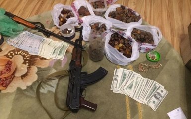 "Янтарные" задержания на Ровенщине: Аваков раскрыл новые детали и показал фото