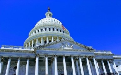 Сенат США поддержал предоставление летального оружия Украине