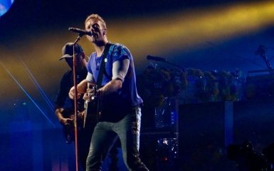 Группа Coldplay исполнила песню "Океана Эльзы" на стадионе в Варшаве