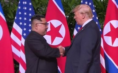 Історична зустріч Трампа і Кім Чен Ина: перші подробиці, фото і відео