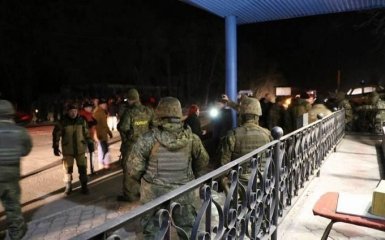 Між активістами блокади Донбасу і поліцією стався новий інцидент, є постраждалі: опубліковані фото