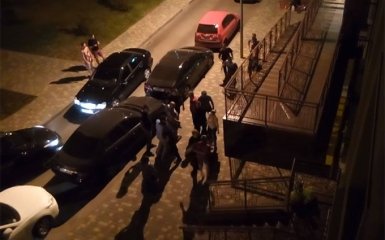 В Одессе устроили массовую драку на дороге: появилось видео