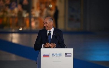 Прем'єр Словенії обізвав євродепутатів "ляльками Сороса"
