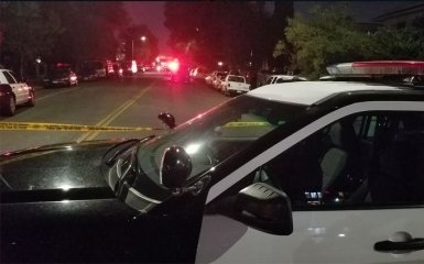 В Голливуде неизвестный открыл стрельбу, есть погибшие и раненые: появились фото и видео