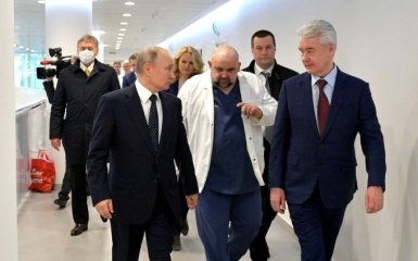 Коронавірус наблизився до Путіна: заразився лікар, який бесідував з президентом