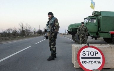 Журналистам и нардепам хотят запретить въезд в зону АТО на Донбассе