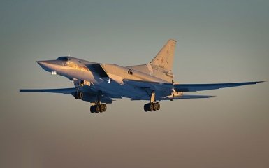 Россия перебросила в Иран самую разрушительную авиацию: опубликовано фото