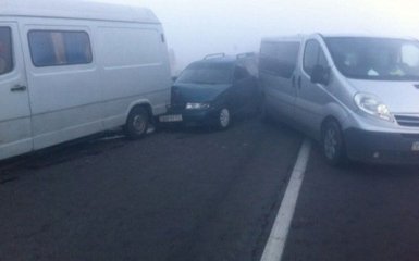 Жахлива ДТП через торфяний дим у Львові: з'явилися відео та нові подробиці