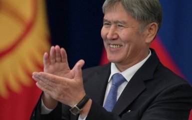 Обнимавшийся с Путиным президент вонзил "нож в спину" Кремля: в сети веселятся