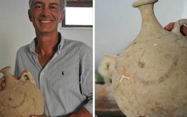 В Турции обнаружили древнейший в мире смайлик