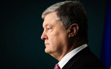 "Они опускаются на колени": Порошенко набросился на Зеленского с громкими обвинениями