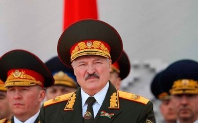Лукашенко терміново вилетів до Путіна - що сталося