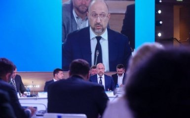 Глава Кабміну повідомив про рекордне підвищення середньої зарплати в Україні