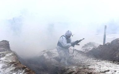Двое бойцов ВСУ получили ранения в результате обстрелов на Донбассе