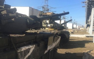 Russian Army tanks at Zaporizhia NPP