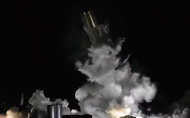 Ілон Маск провалив випробування космічного корабля: з'явилося відео потужного вибуху