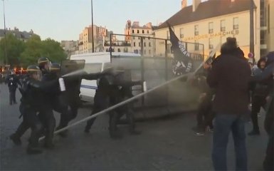 Выборы во Франции: в Париже задержаны почти 150 протестующих, появилось видео
